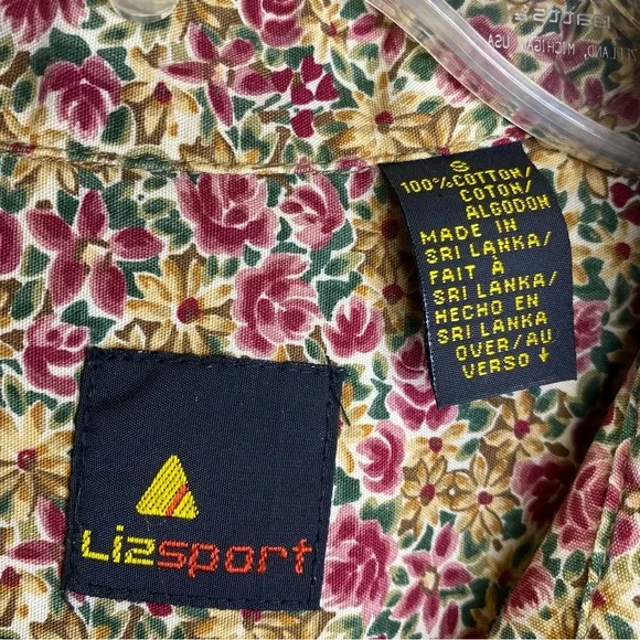 *** LizSport Button Up Floral *** S - Picture 4 of 6